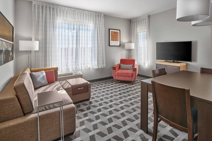 Room 16 of 30
