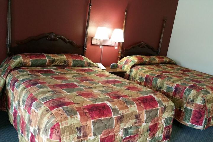 Room 16 of 25