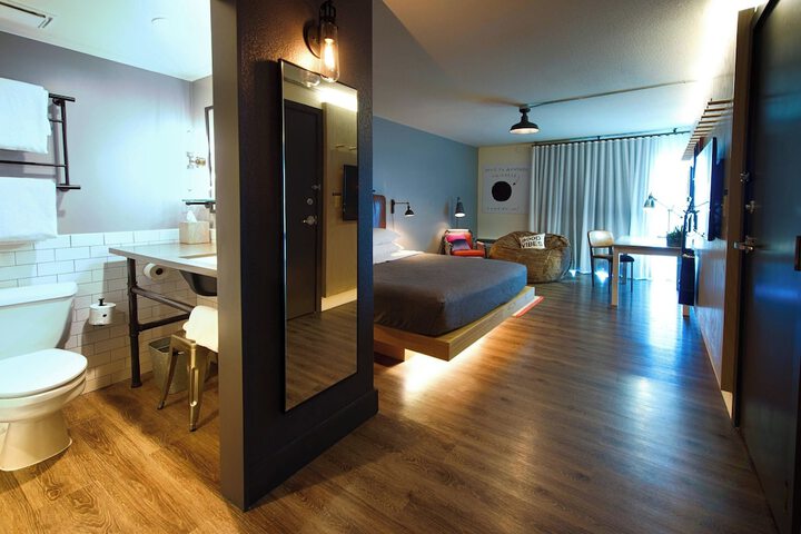 MOXY Phoenix Tempe / ASU Area
