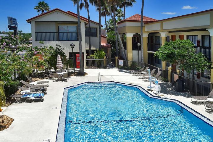 Pool 1 of 35