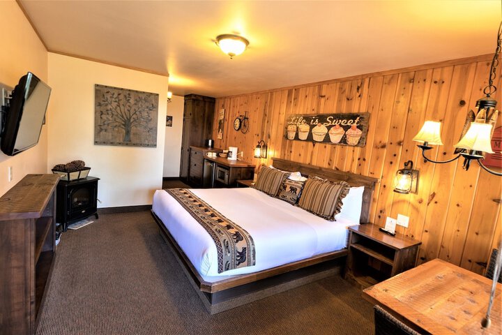Cedar Glen Lodge
