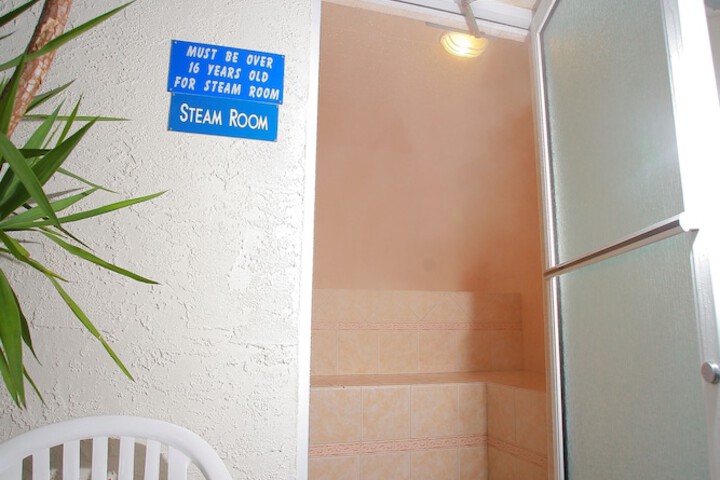 Room 17 of 51