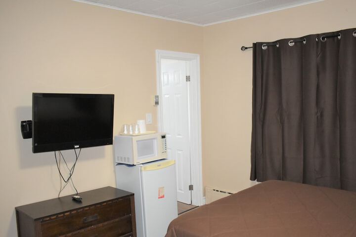 Room 13 of 38