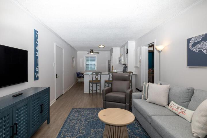 Embrace Oceanfront Elegance: Book Your Stay at Sunrise Oasis