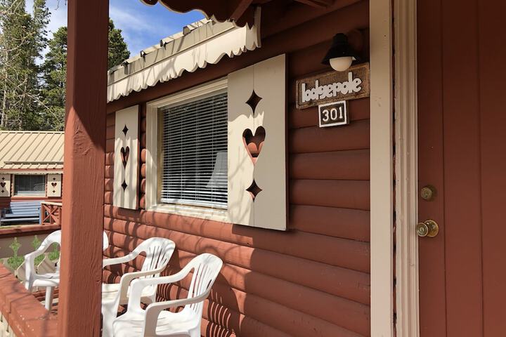 Dao House