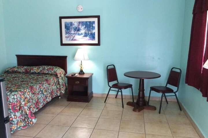 Skylark Motel