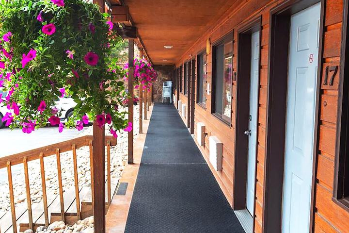 Hotel 7 of 31