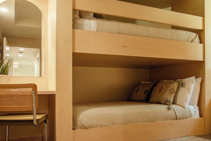Brut Hotel