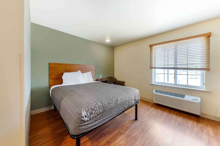 Room 12 of 26