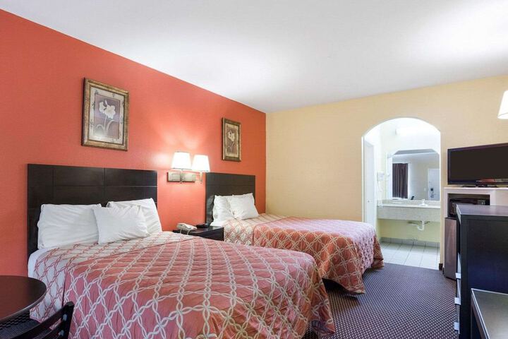 Room 21 of 27