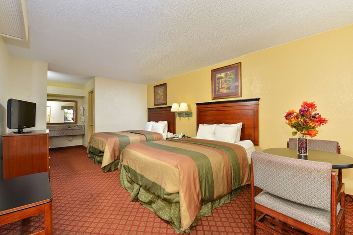 Room 12 of 17