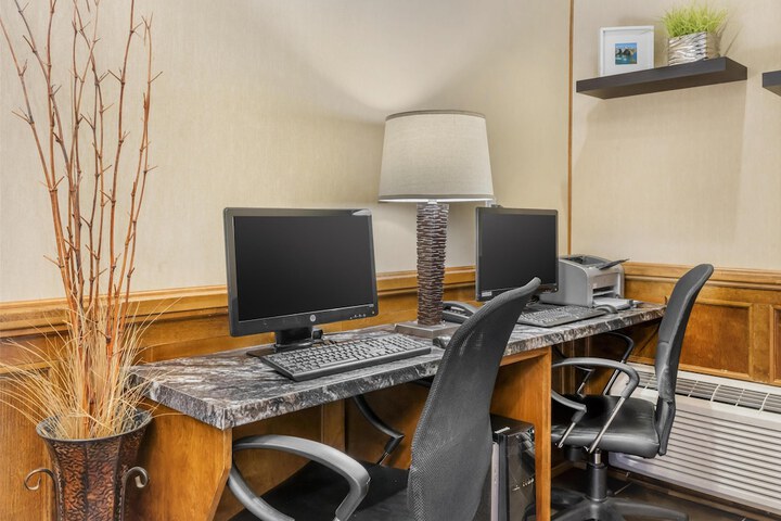 Best Western Plus Saint John Hotel & Suites