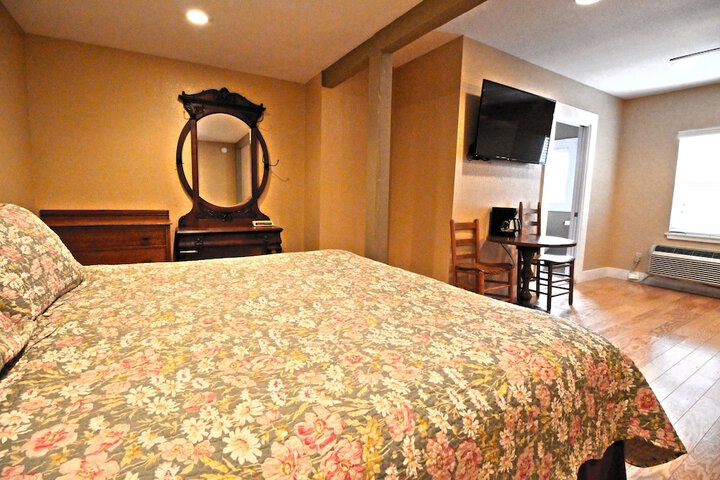 Room 50 of 67