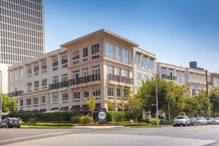 OAKWOOD MIRACLE MILE