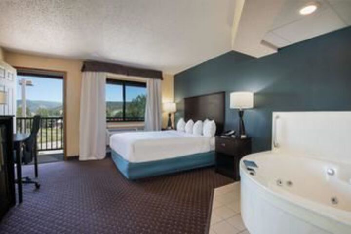 Americinn Lodge and Suites Eagle