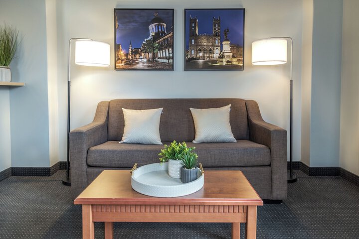 Room 106 of 161
