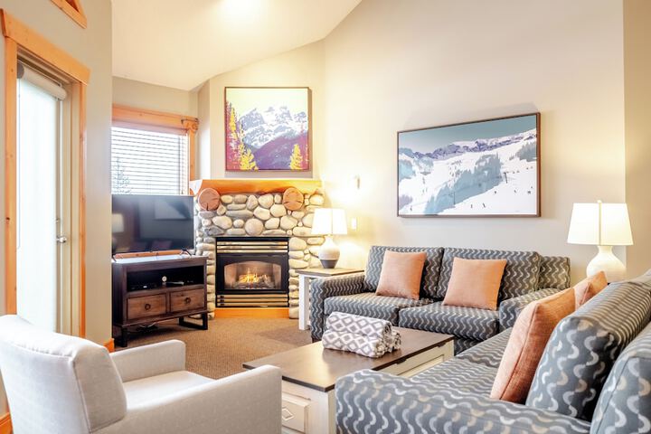 Lizard Creek Lodge