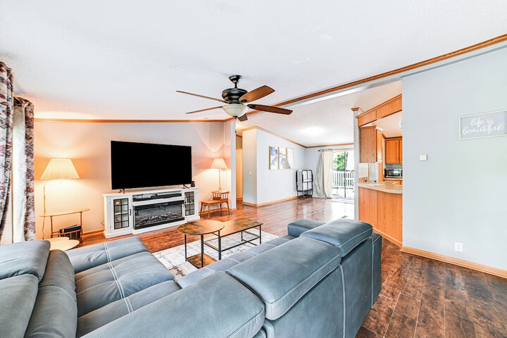 Kuttawa Vacation Rental w / Smart TV Near Marinas!