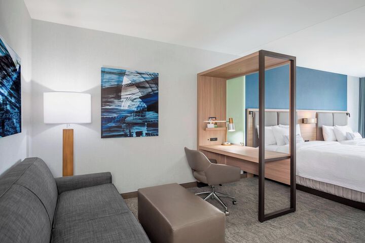 Room 17 of 31