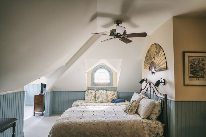Room 9 of 60