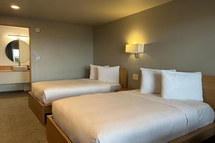 Harbor Inn Self Check-in Hotel