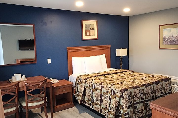 Room 27 of 32