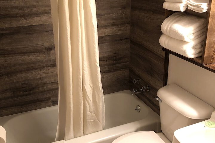 Room 9 of 20