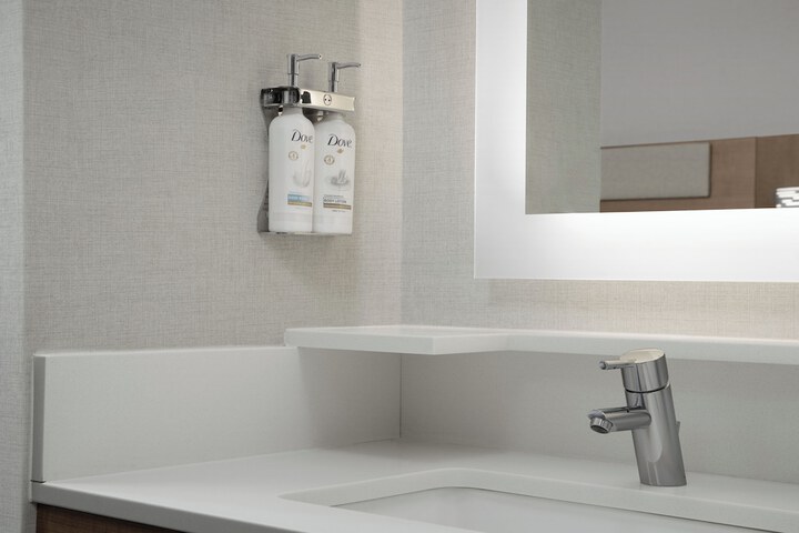 Holiday Inn Express Boston - Saugus by IHG