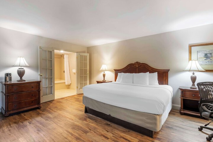 Room 19 of 51