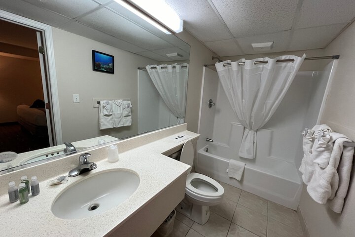 Room 50 of 71