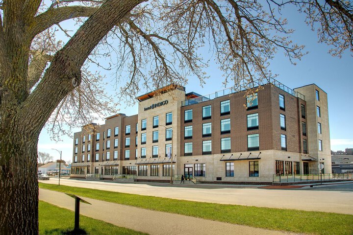 Hotel Indigo Traverse City by IHG