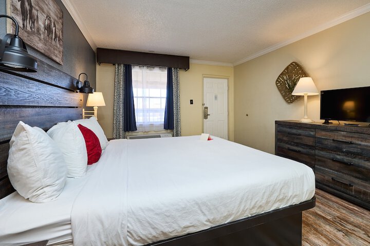 Room 21 of 36