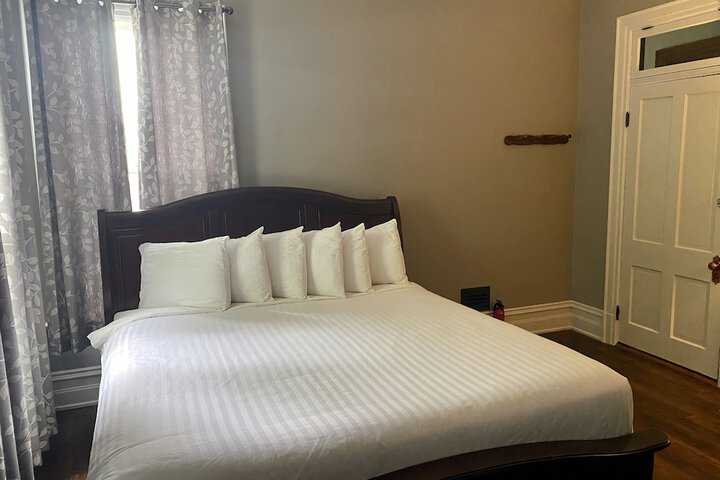 Room 19 of 59