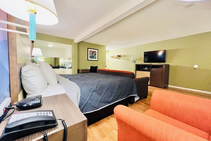 Hometown INN