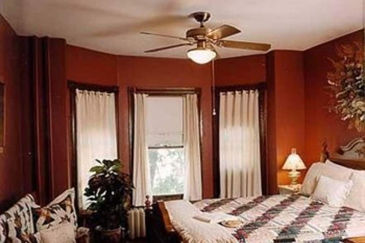 Room 18 of 47