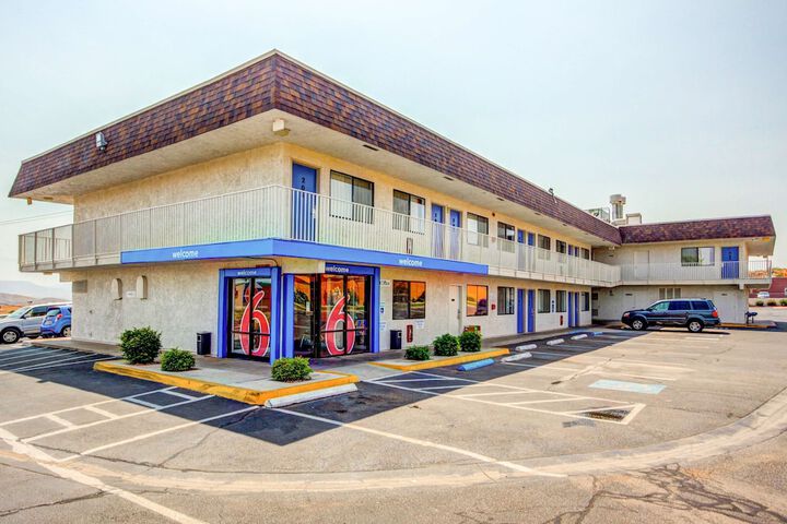 Hotel 2 of 49