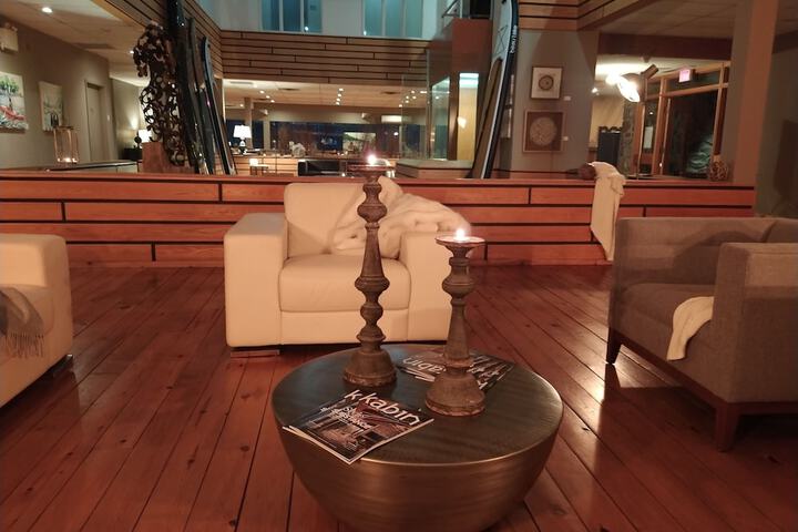 Hotel Interior 16 of 125