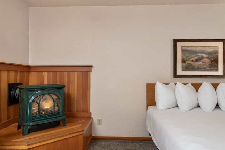 Room 25 of 105