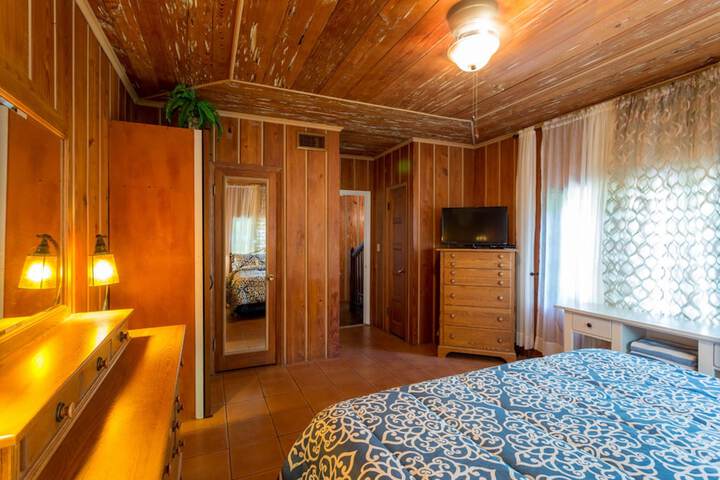 Room 41 of 141