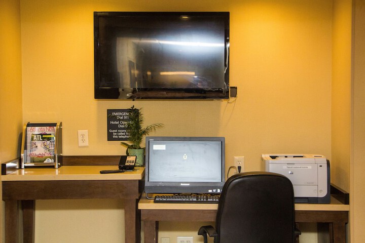 Business Center 46 of 48