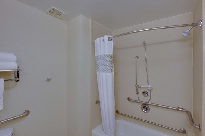 Room 5 of 27