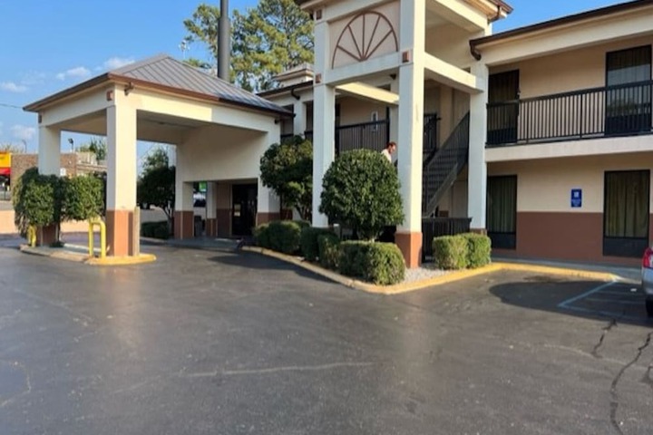Motel 6 Laurel MS