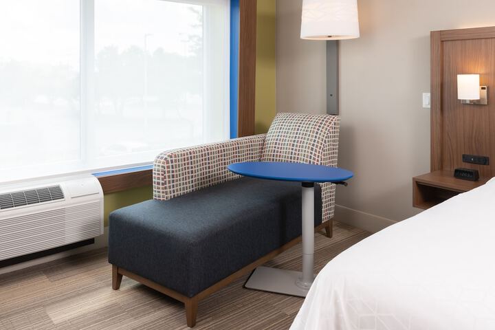 Room 21 of 42