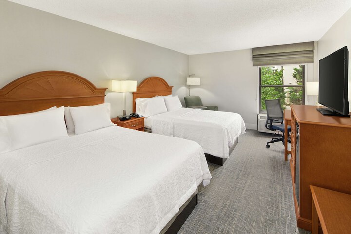 Hampton Inn Atlanta - Newnan