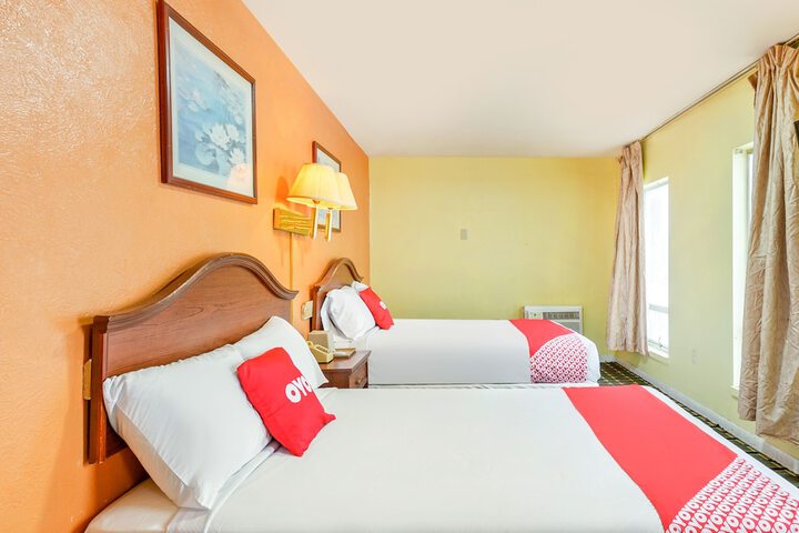 Room 16 of 33