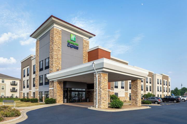Hotel 6 of 56