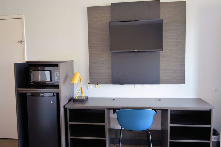 Room 18 of 22