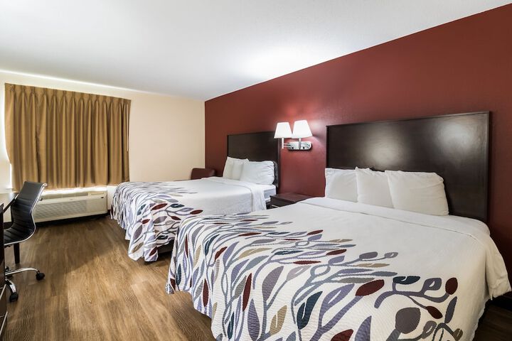 Room 18 of 28