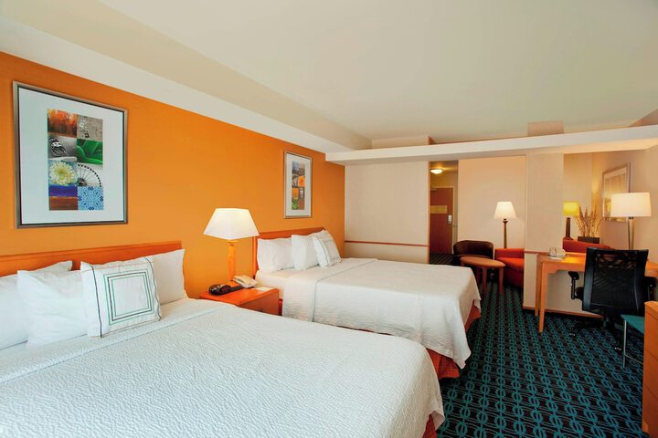 Fairfield Inn & Suites by Marriott Detroit Metro Airport Romulus
