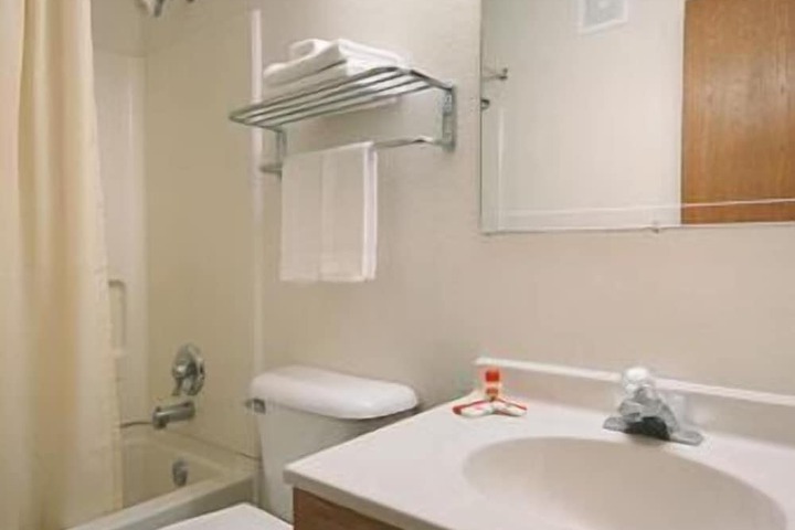 Room 15 of 21
